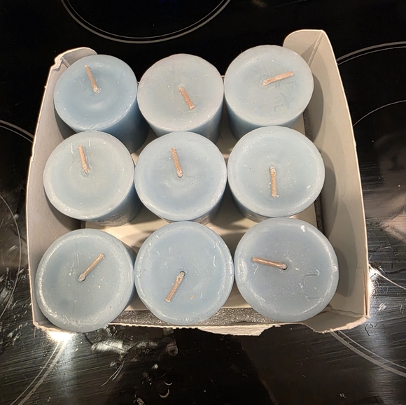 Pier One Aqua 10 Hour Votive Candles Blue Votive Candles Open Box Box Of 18 - Picture 3 of 4